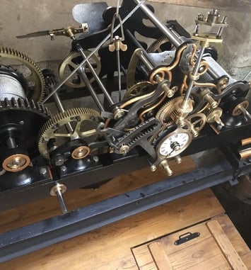 Visite du mécanisme de la Tour de l'horloge de Burzet