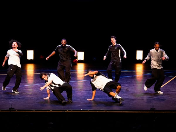 Joga Bonito - Moncef Zebiri