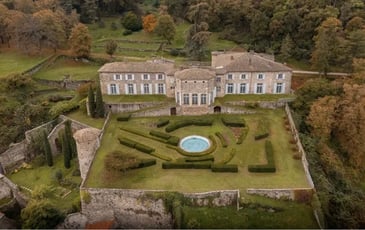 Ouverture en avant première des salons du château de Peyraud.