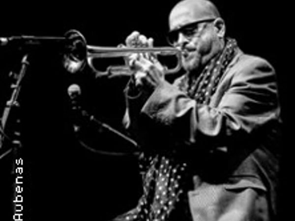 Stéphane Belmondo Trio + Magnetic Orchestra